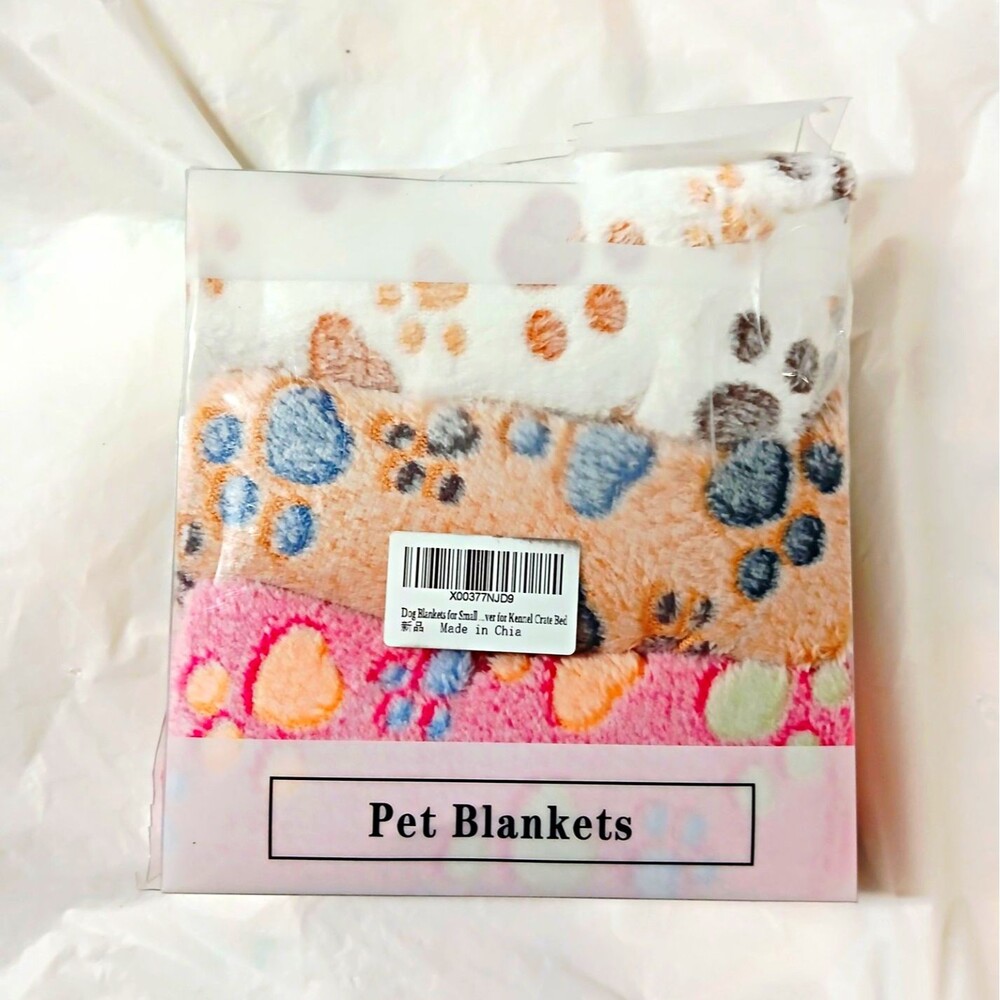 Pet Blankets Small Fleece Dog Blanket Paw Print Design Machine Washable